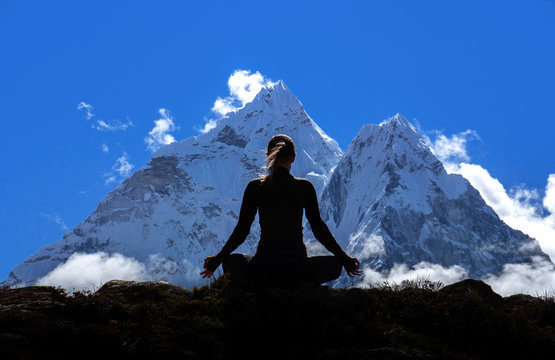 yoga-in-himalaya