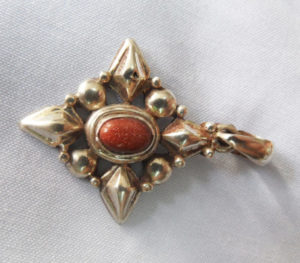 Flower Design Suntar Stone