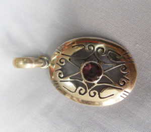 Net Design Handmade Pendant