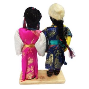 sherpa-couple-doll-w-traditional-dress