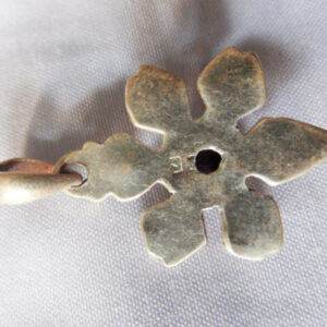 sam_0935 garnet-stone-pendant