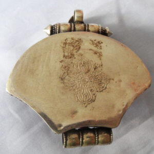 handmade-box-pendant