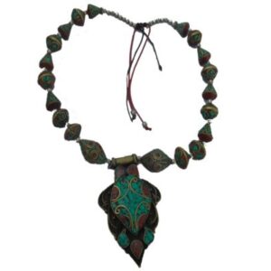 necklace-with-stone