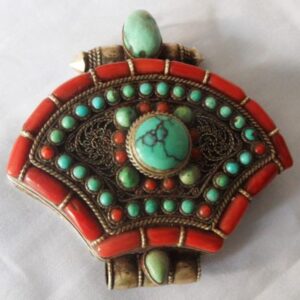 handmade-box-pendant