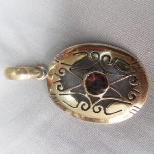 net-design-handmade-pendant