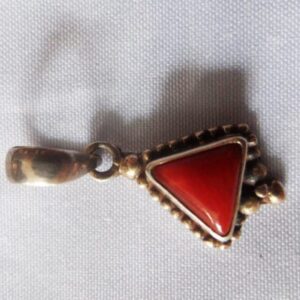 coral-pendant
