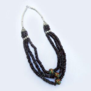 silver-and-garnet-necklace