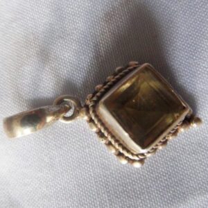 golden-topaz-pendant